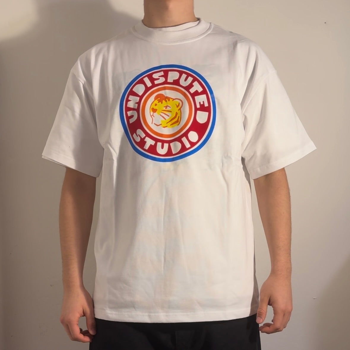 GRAPHIC T-SHIRT #04 (1 OF 1)