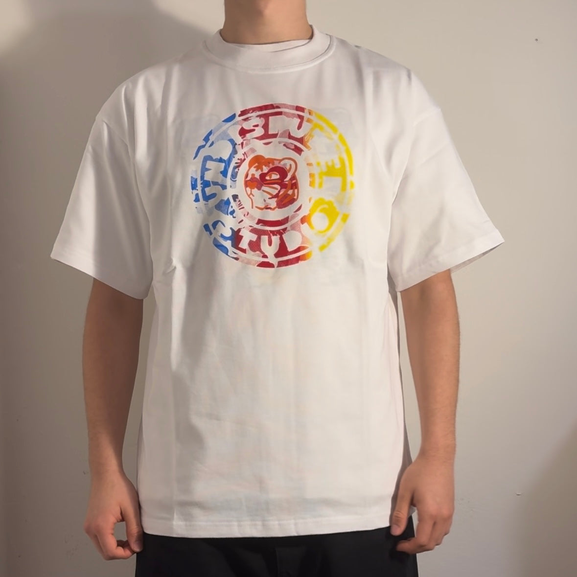 GRAPHIC T-SHIRT #05 (1 OF 1)