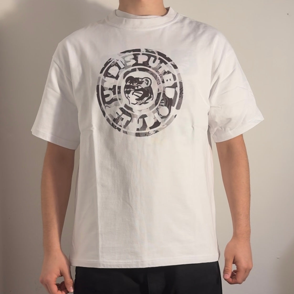 GRAPHIC T-SHIRT #02 (1 OF 1)