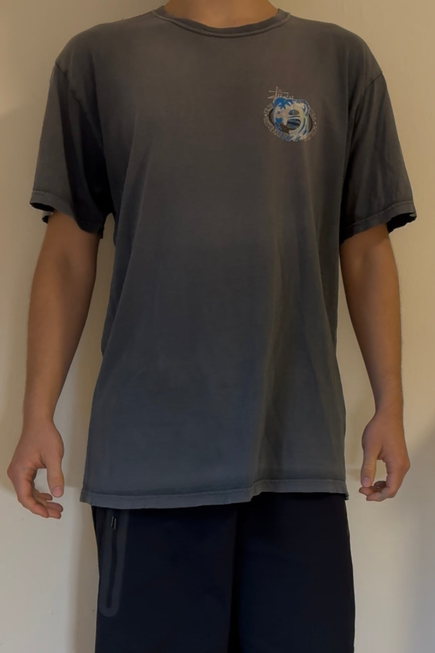 STÜSSY GRAPHIC T-SHIRT #02