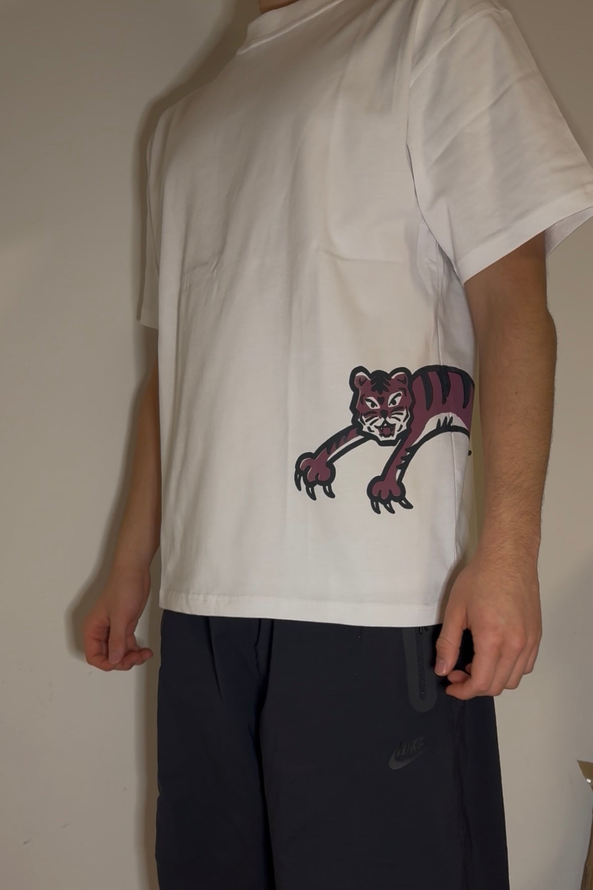 GRAPHIC T-SHIRT #27 (1 OF 1)