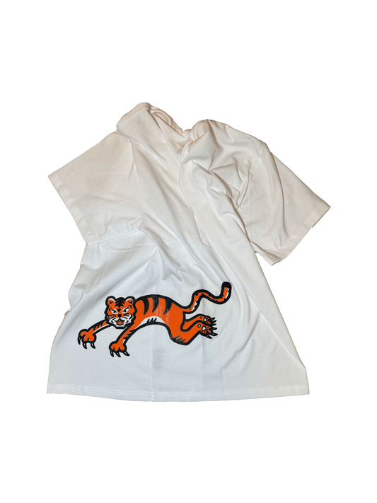 GRAPHIC T-SHIRT #29 (1 OF 1)